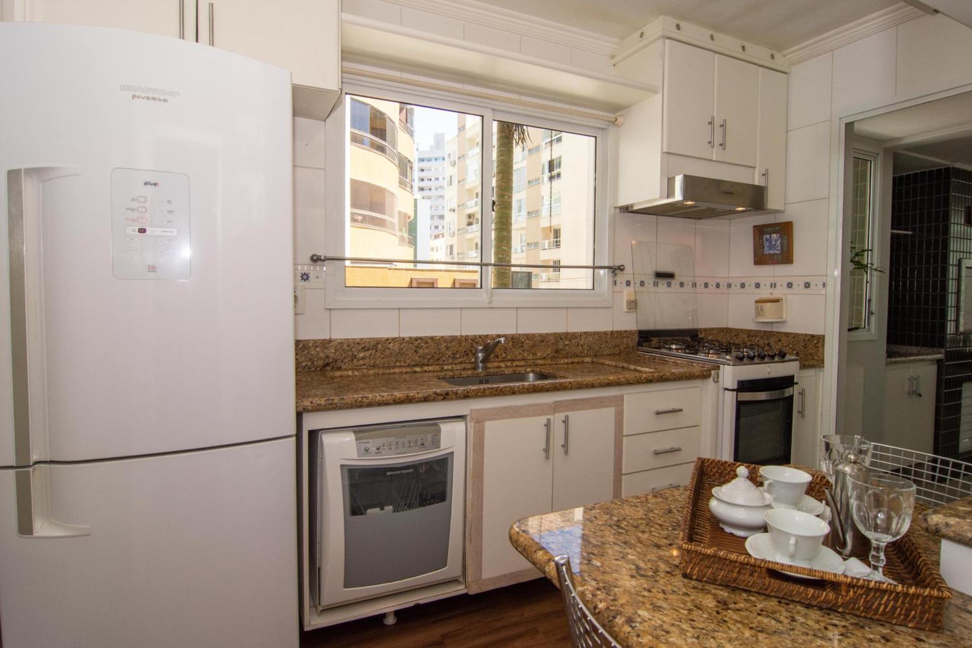 Apto Amplo a 100 mts da Praia na Rua 3700 P1397 Balneario Camboriu Exterior foto